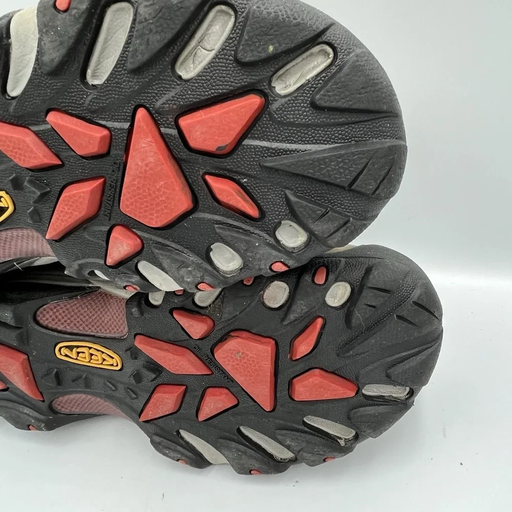 Keen Size 11 US Men's Hiking Boots - Brown Outdoors Mountain Durable Waterproof